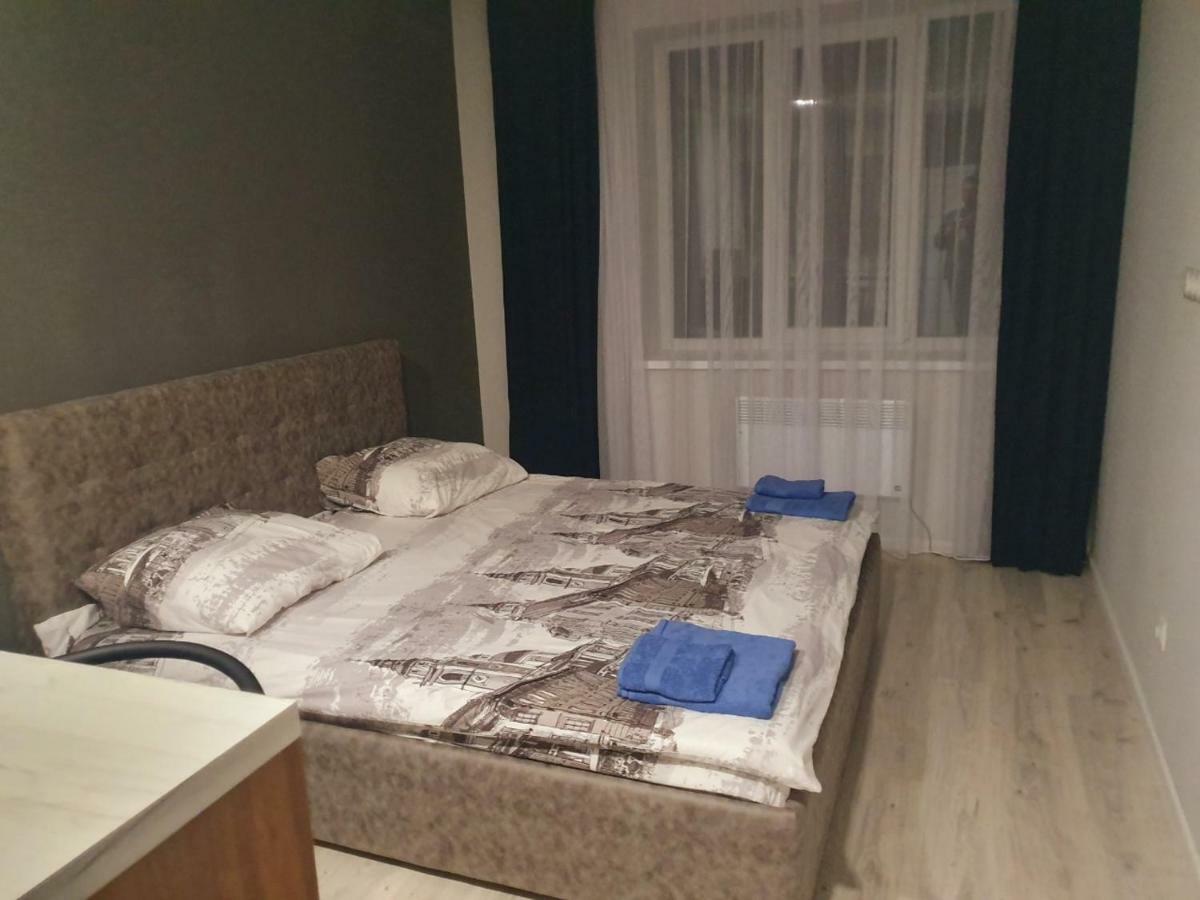 Apartments Yes Uzhhorod Bagian luar foto