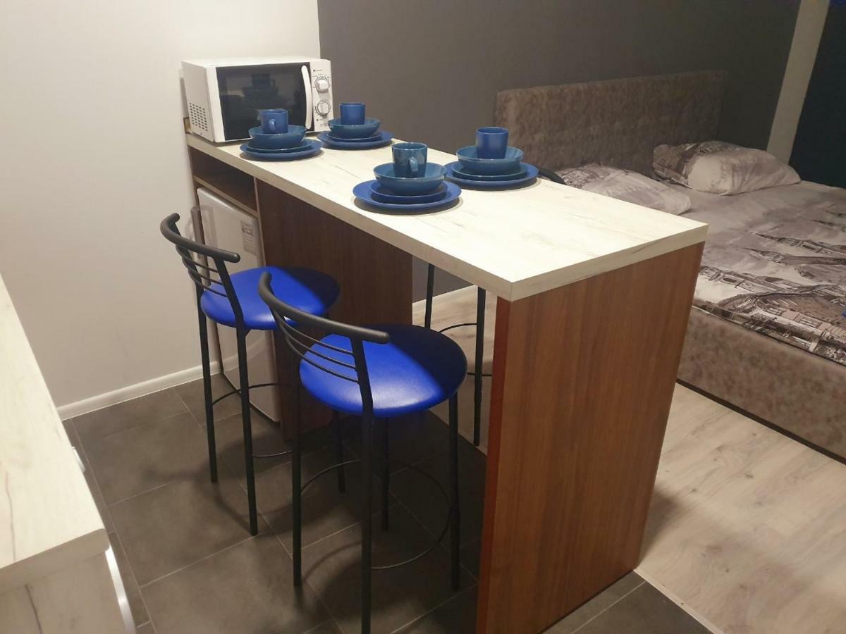 Apartments Yes Uzhhorod Bagian luar foto