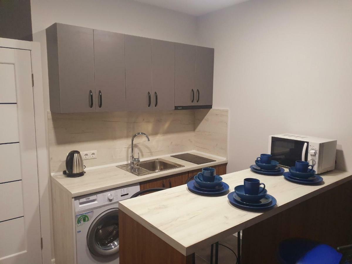 Apartments Yes Uzhhorod Bagian luar foto
